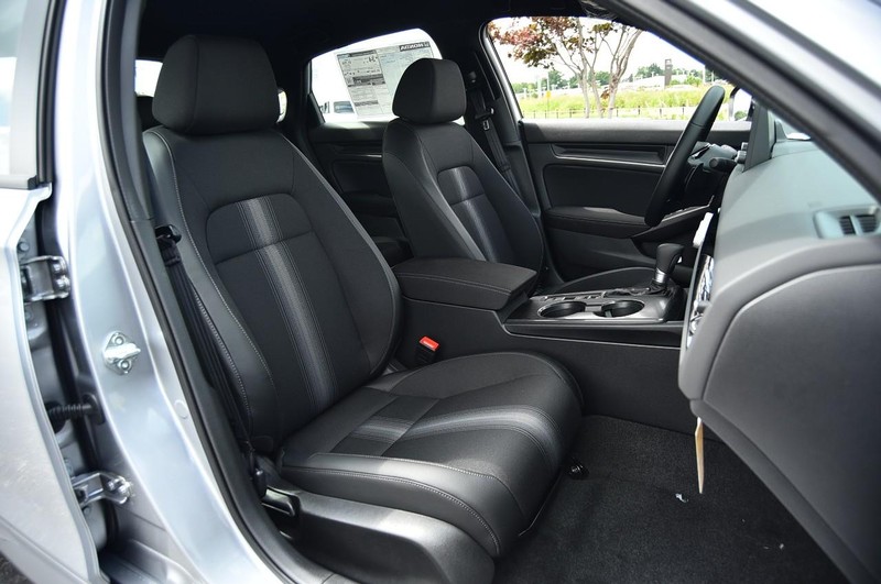 Honda Civic Hatchback Vehicle Image 19