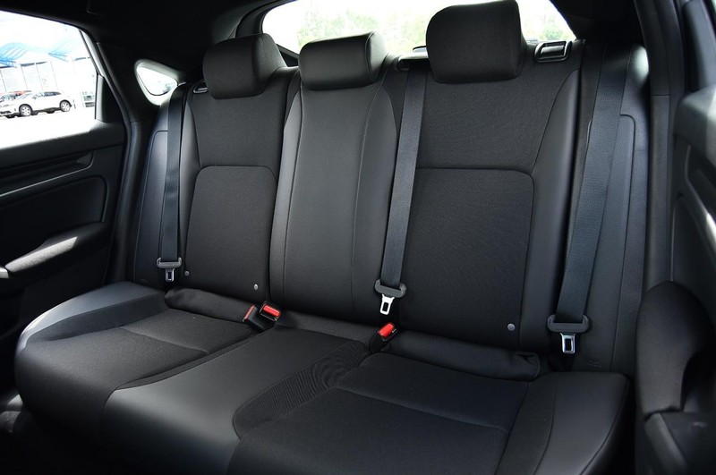 Honda Civic Hatchback Vehicle Image 20
