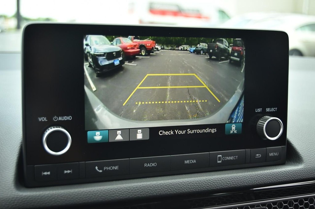 Honda Civic Hatchback Vehicle Image 12