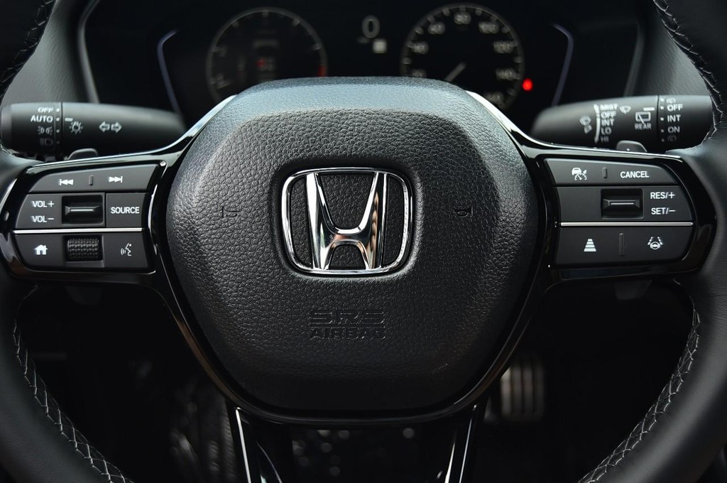 Honda Civic Hatchback Vehicle Image 17