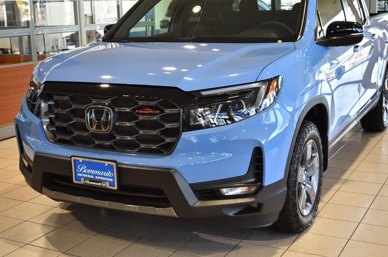 Honda Ridgeline Vehicle Image 02