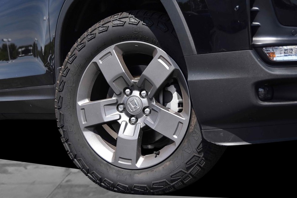 Honda Ridgeline Vehicle Image 03