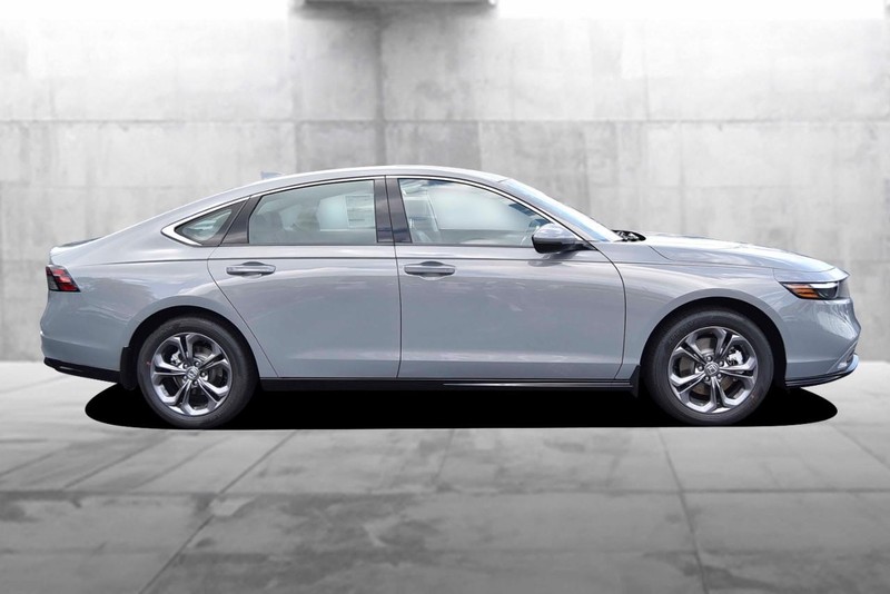 Honda Accord Hybrid Vehicle Image 05