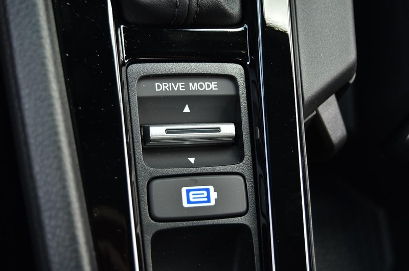 Honda Accord Hybrid Vehicle Image 16