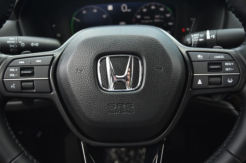 Honda Accord Hybrid Vehicle Image 18