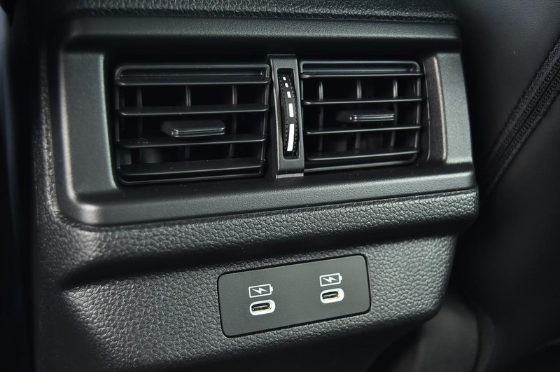 Honda Accord Hybrid Vehicle Image 23