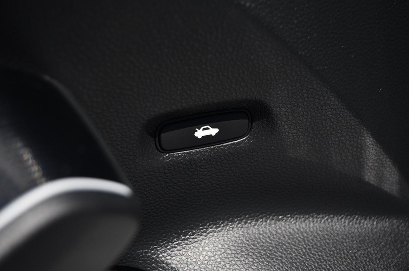 Honda Civic Sedan Hybrid Vehicle Image 09