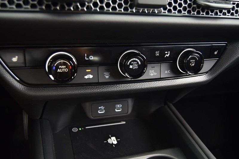 Honda HR-V Vehicle Image 14