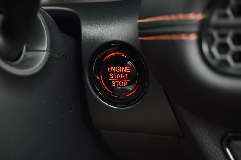 Honda HR-V Vehicle Image 18