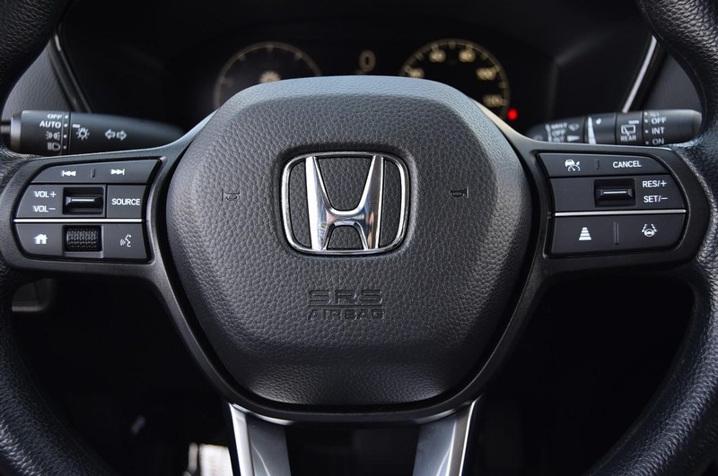 Honda CR-V Vehicle Image 18