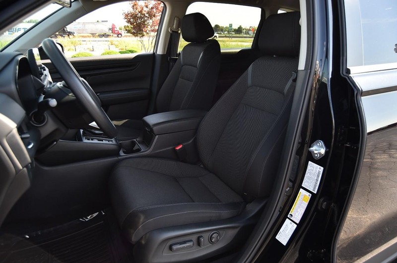 Honda CR-V Vehicle Image 19