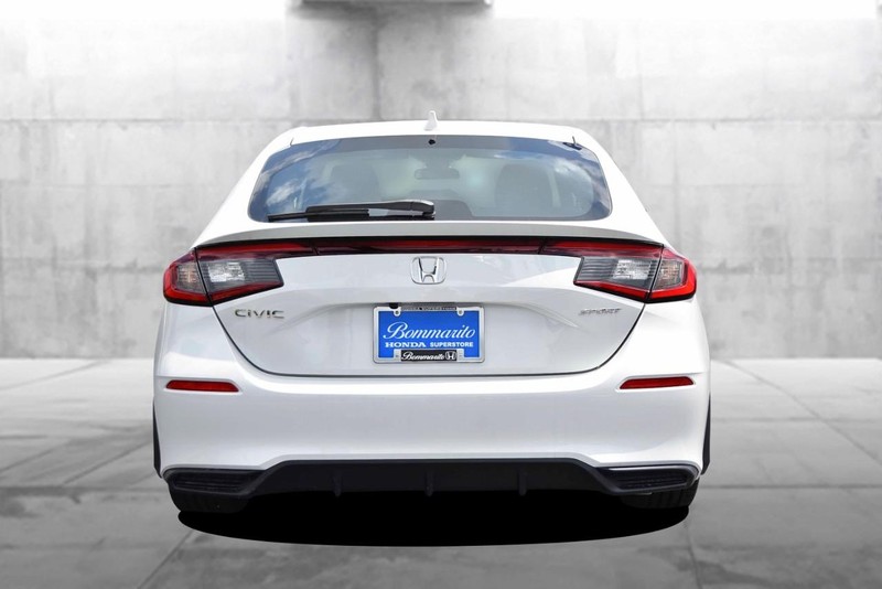 Honda Civic Hatchback Vehicle Image 06