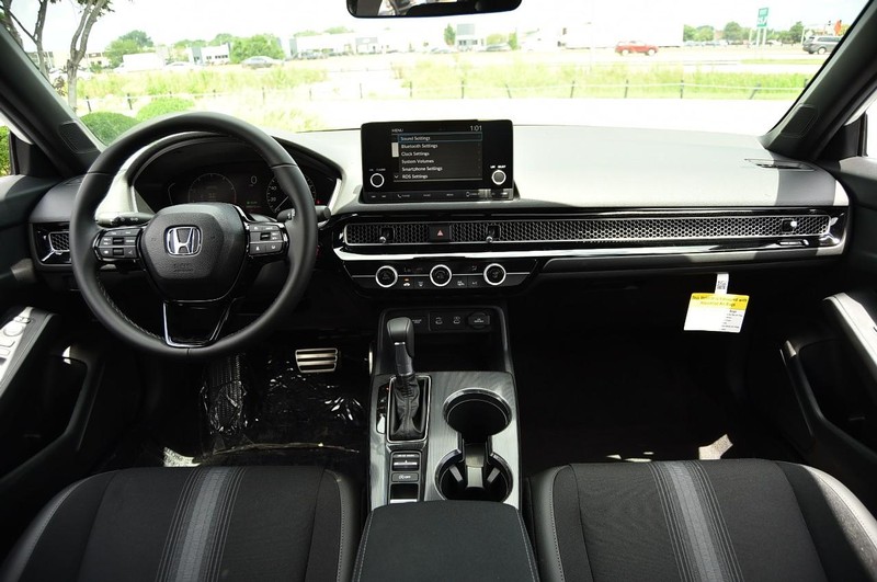 Honda Civic Hatchback Vehicle Image 07