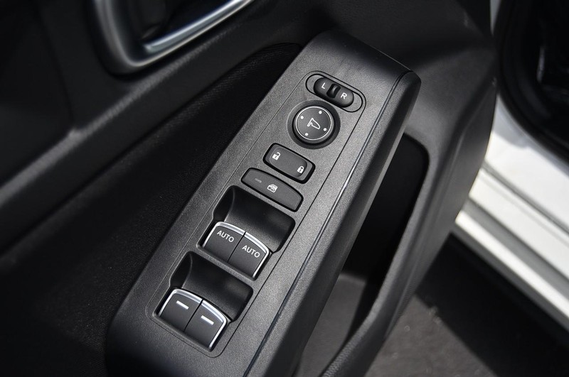 Honda Civic Hatchback Vehicle Image 08