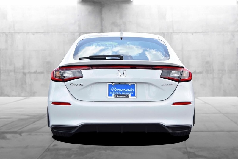 Honda Civic Hatchback Vehicle Image 06