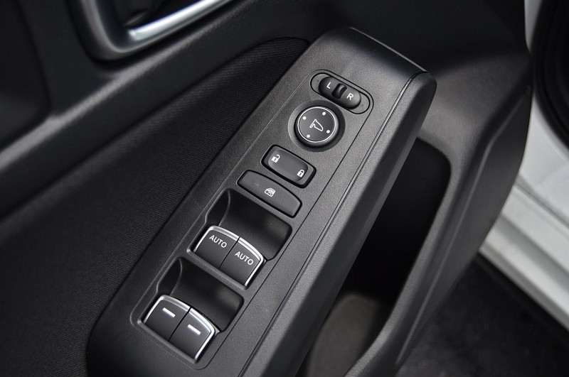 Honda Civic Hatchback Vehicle Image 08
