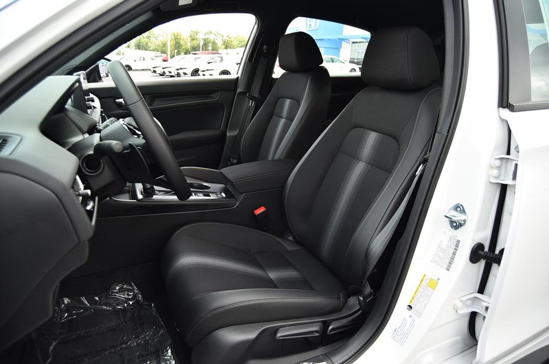 Honda Civic Hatchback Vehicle Image 19