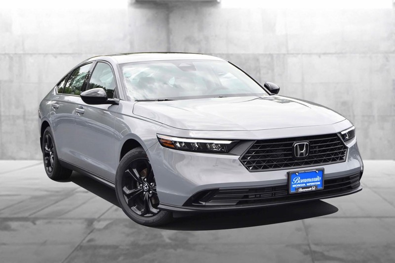 Honda Accord Sedan Vehicle Image 02