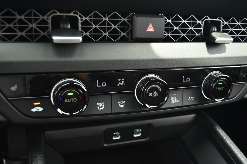 Honda Accord Sedan Vehicle Image 13