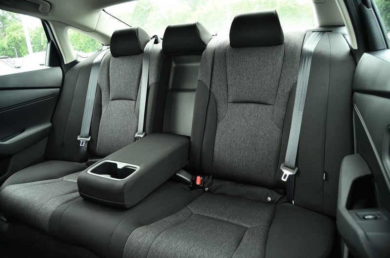 Honda Accord Sedan Vehicle Image 21