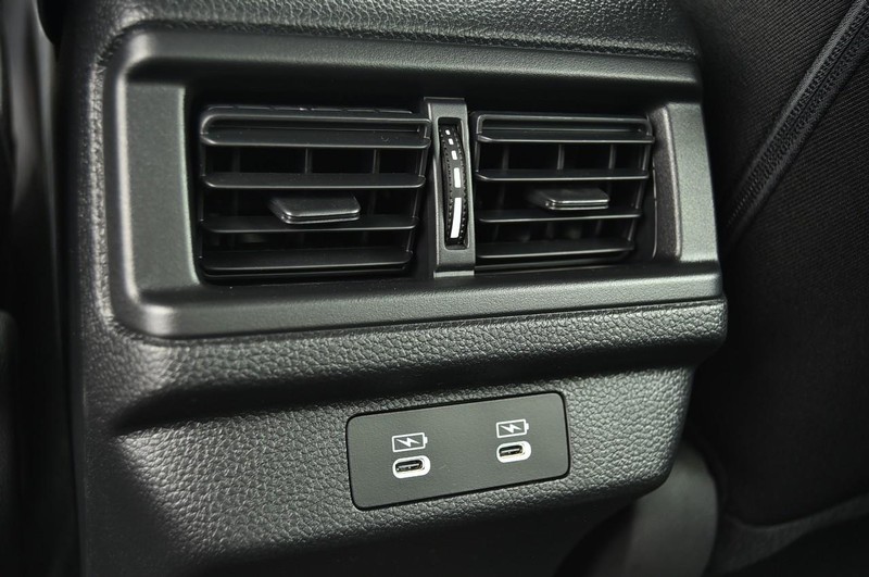 Honda Accord Sedan Vehicle Image 22