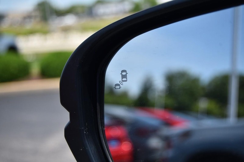 Honda CR-V Hybrid Vehicle Image 09