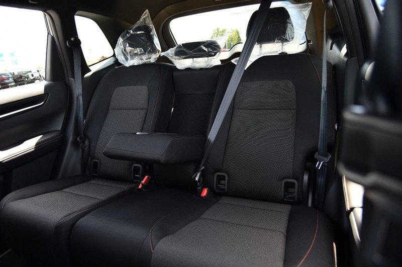 Honda CR-V Hybrid Vehicle Image 22