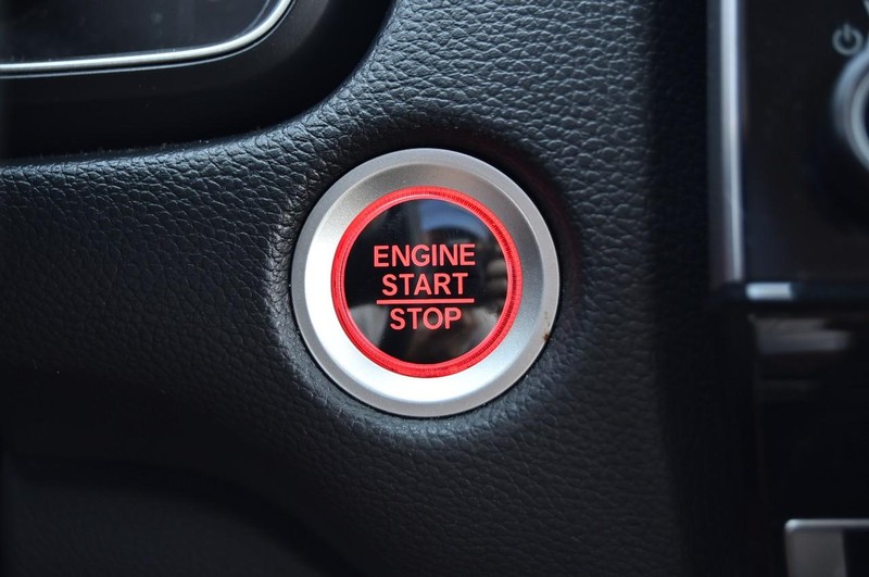 Honda CR-V Vehicle Image 17