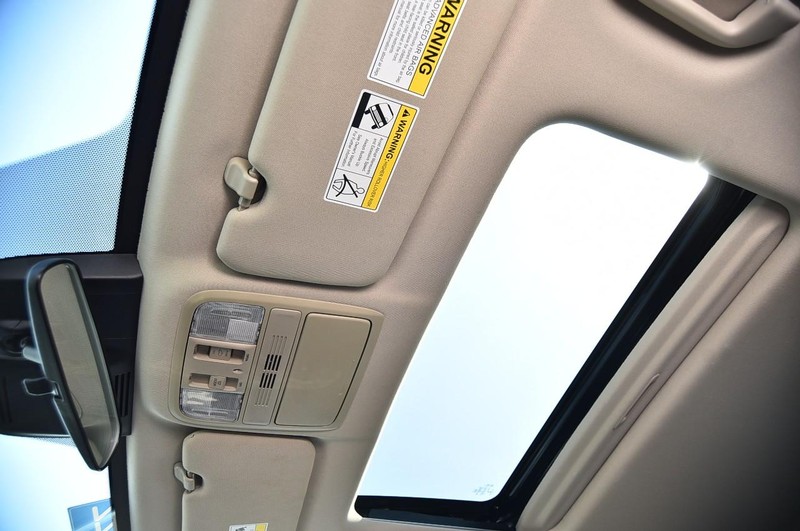 Honda CR-V Vehicle Image 21