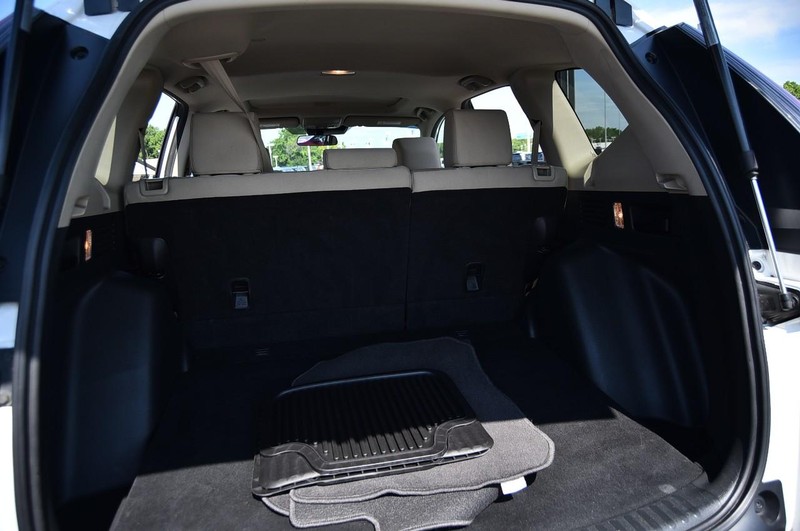 Honda CR-V Vehicle Image 25