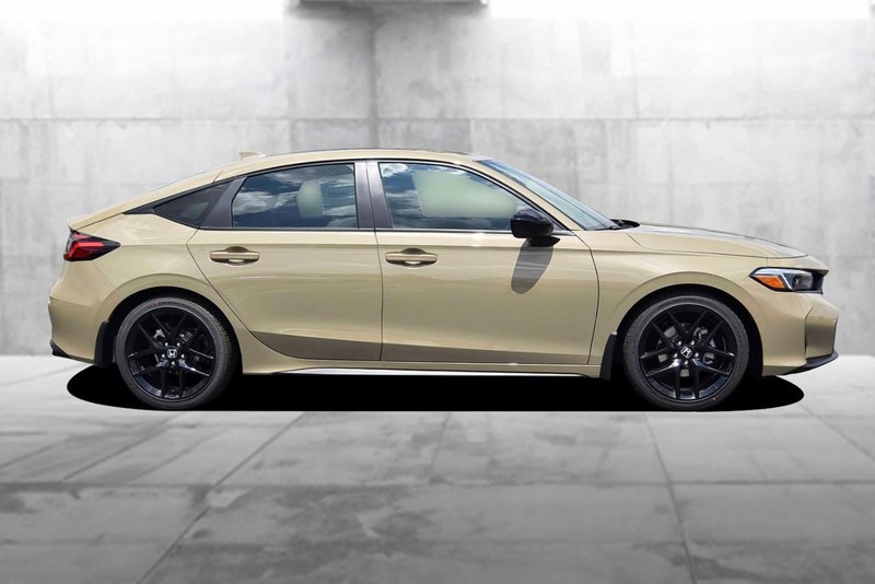 Honda Civic Hatchback Vehicle Image 05