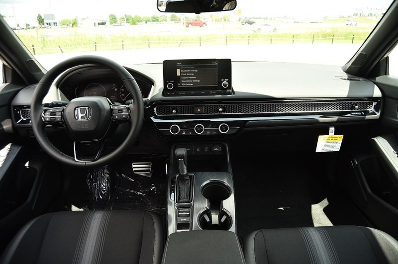Honda Civic Hatchback Vehicle Image 07