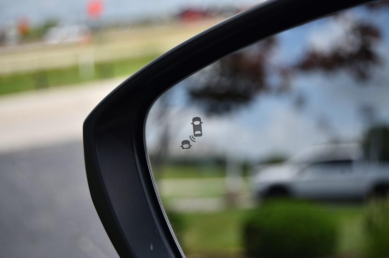 Honda Civic Hatchback Vehicle Image 09