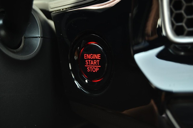 Honda Civic Hatchback Vehicle Image 16