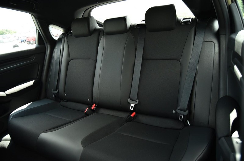 Honda Civic Hatchback Vehicle Image 20