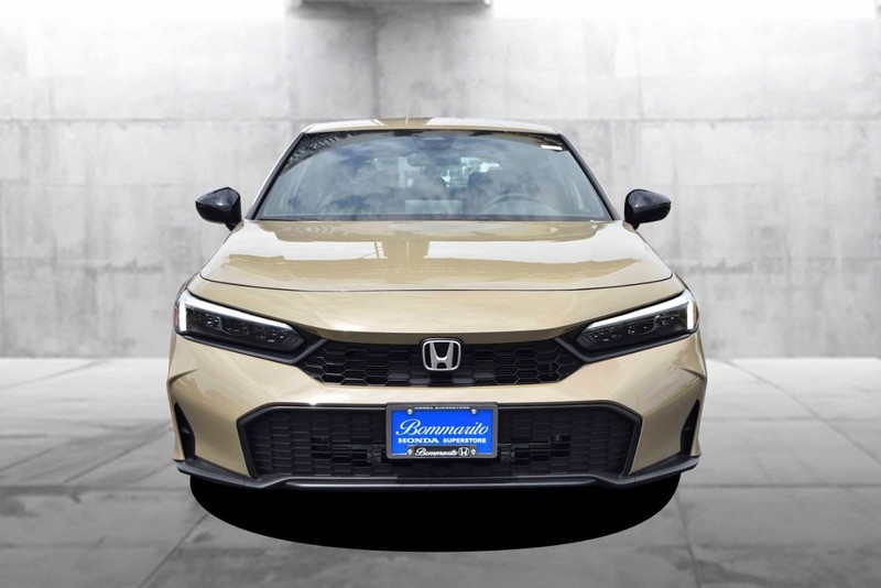 Honda Civic Hatchback Vehicle Image 04