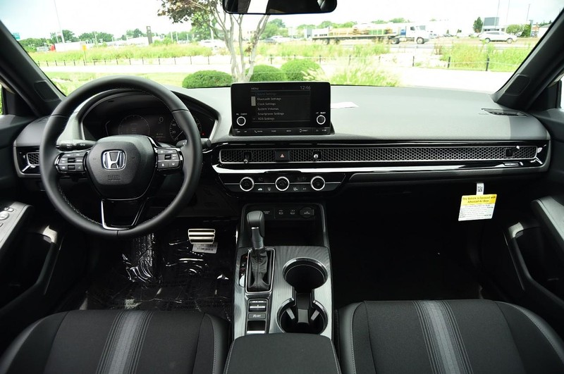 Honda Civic Hatchback Vehicle Image 07