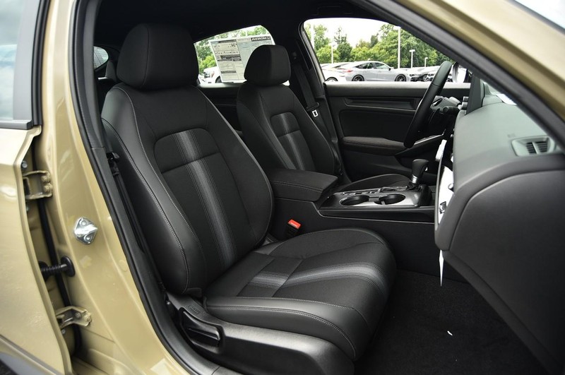 Honda Civic Hatchback Vehicle Image 20
