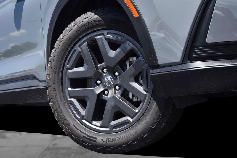 Honda CR-V Hybrid Vehicle Image 03