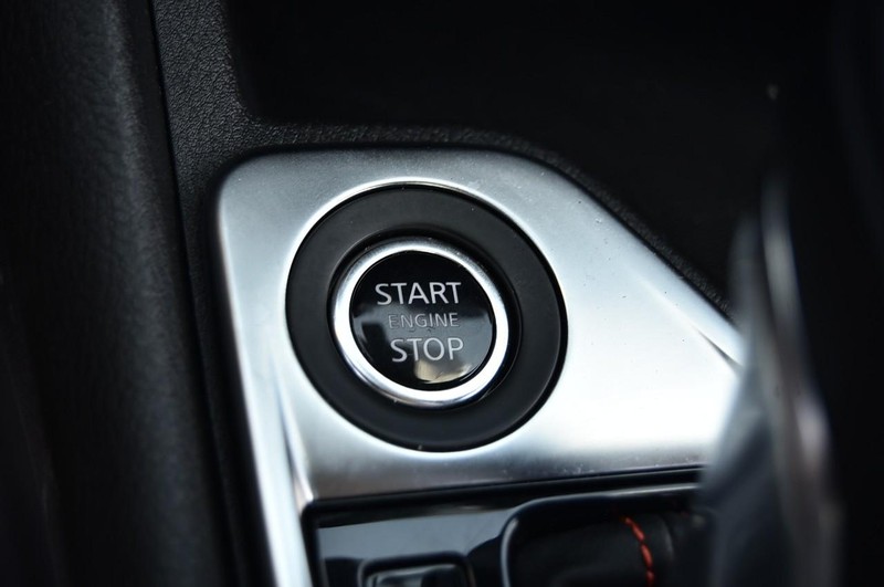 Nissan Sentra Vehicle Image 16