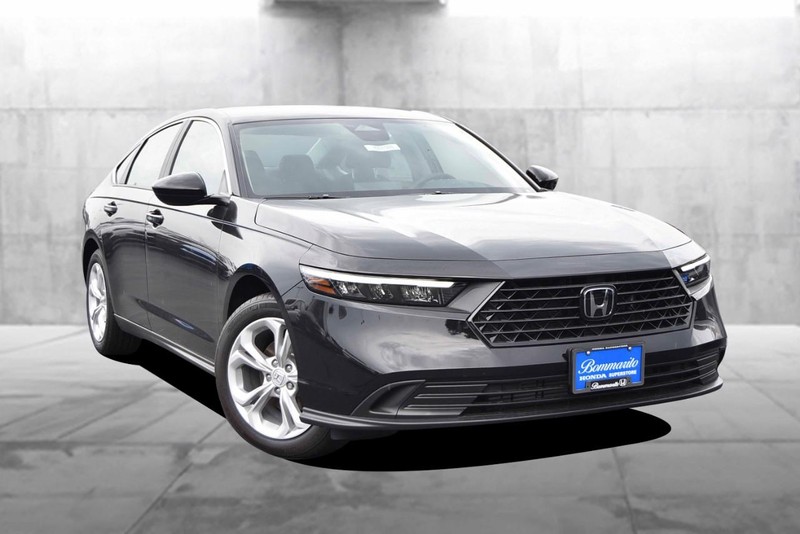 Honda Accord Sedan Vehicle Image 02