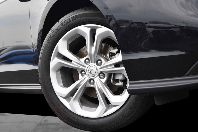 Honda Accord Sedan Vehicle Image 03