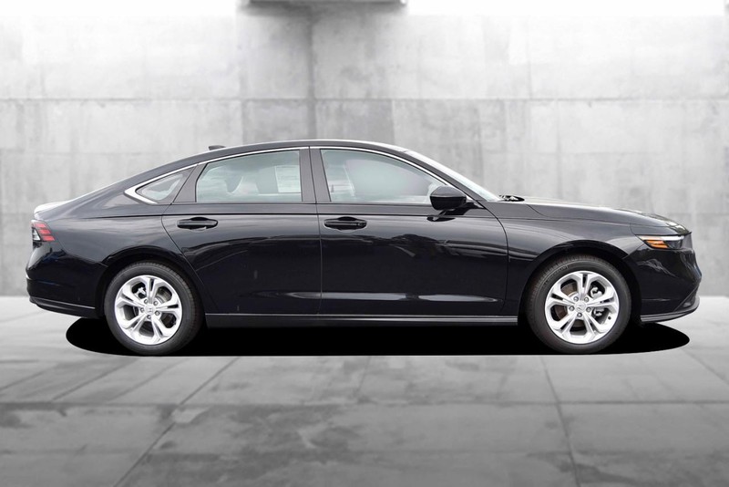 Honda Accord Sedan Vehicle Image 05
