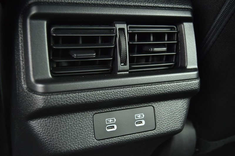 Honda Accord Sedan Vehicle Image 20