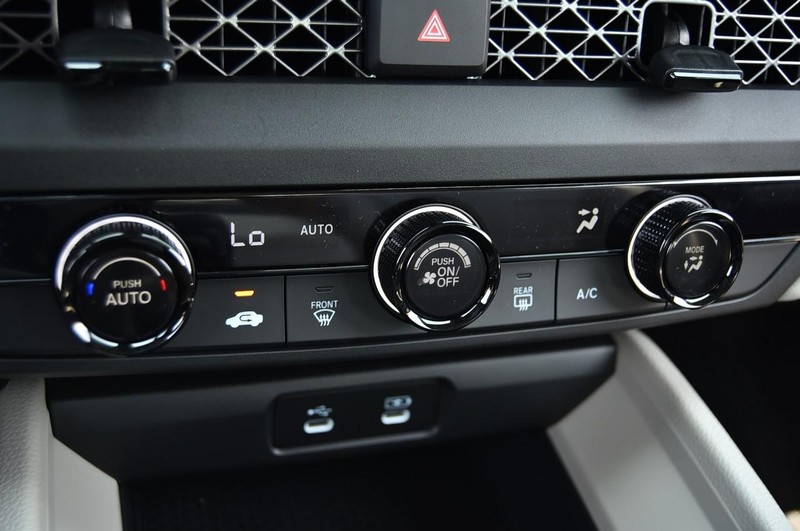 Honda Accord Sedan Vehicle Image 12