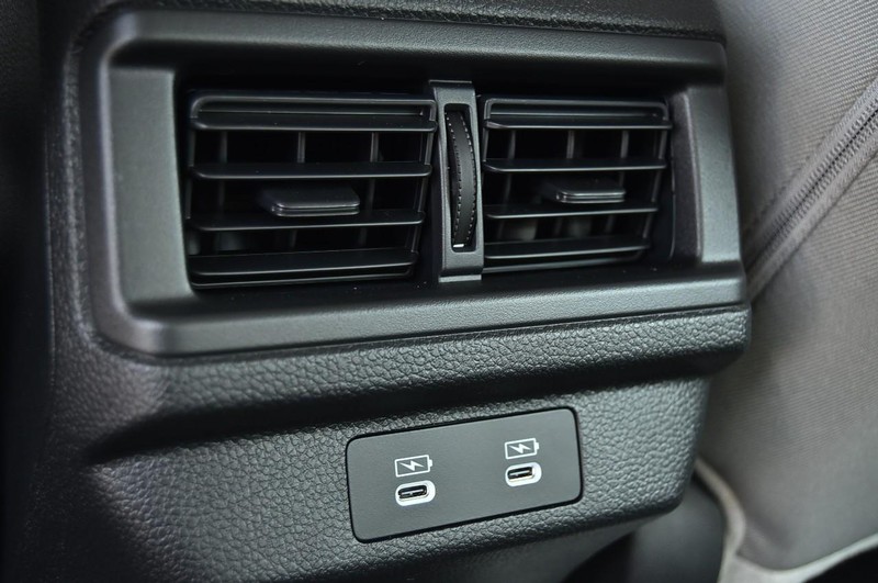 Honda Accord Sedan Vehicle Image 20
