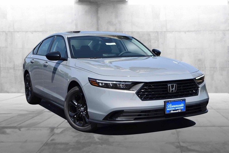 Honda Accord Sedan Vehicle Image 02