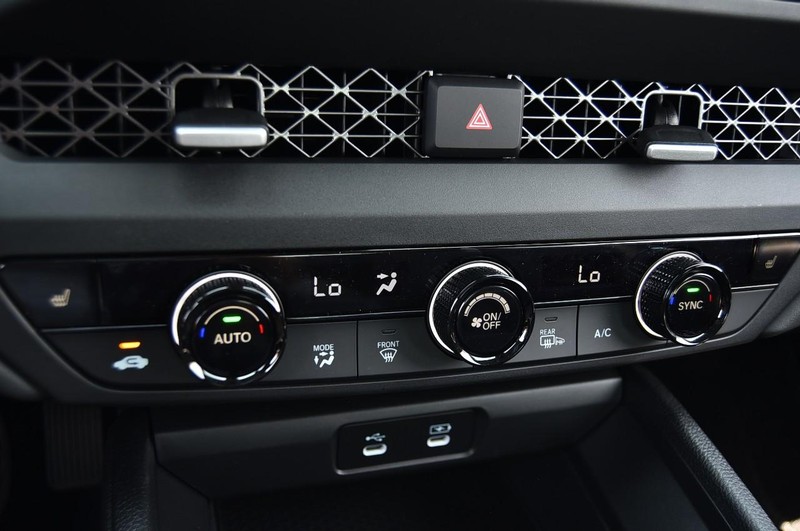 Honda Accord Sedan Vehicle Image 13