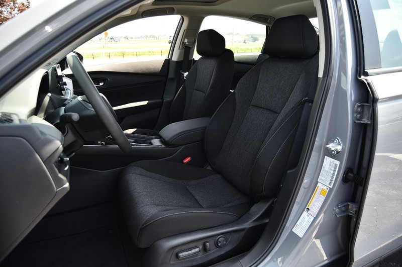 Honda Accord Sedan Vehicle Image 18