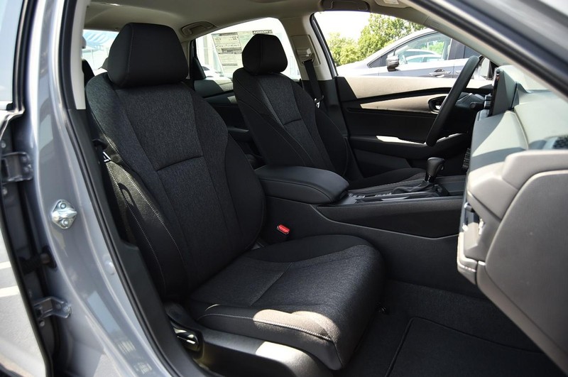 Honda Accord Sedan Vehicle Image 19